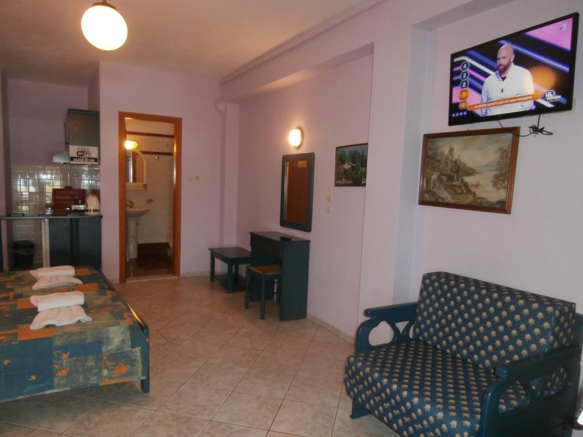 Haravgi Hotel Патитири Экстерьер фото