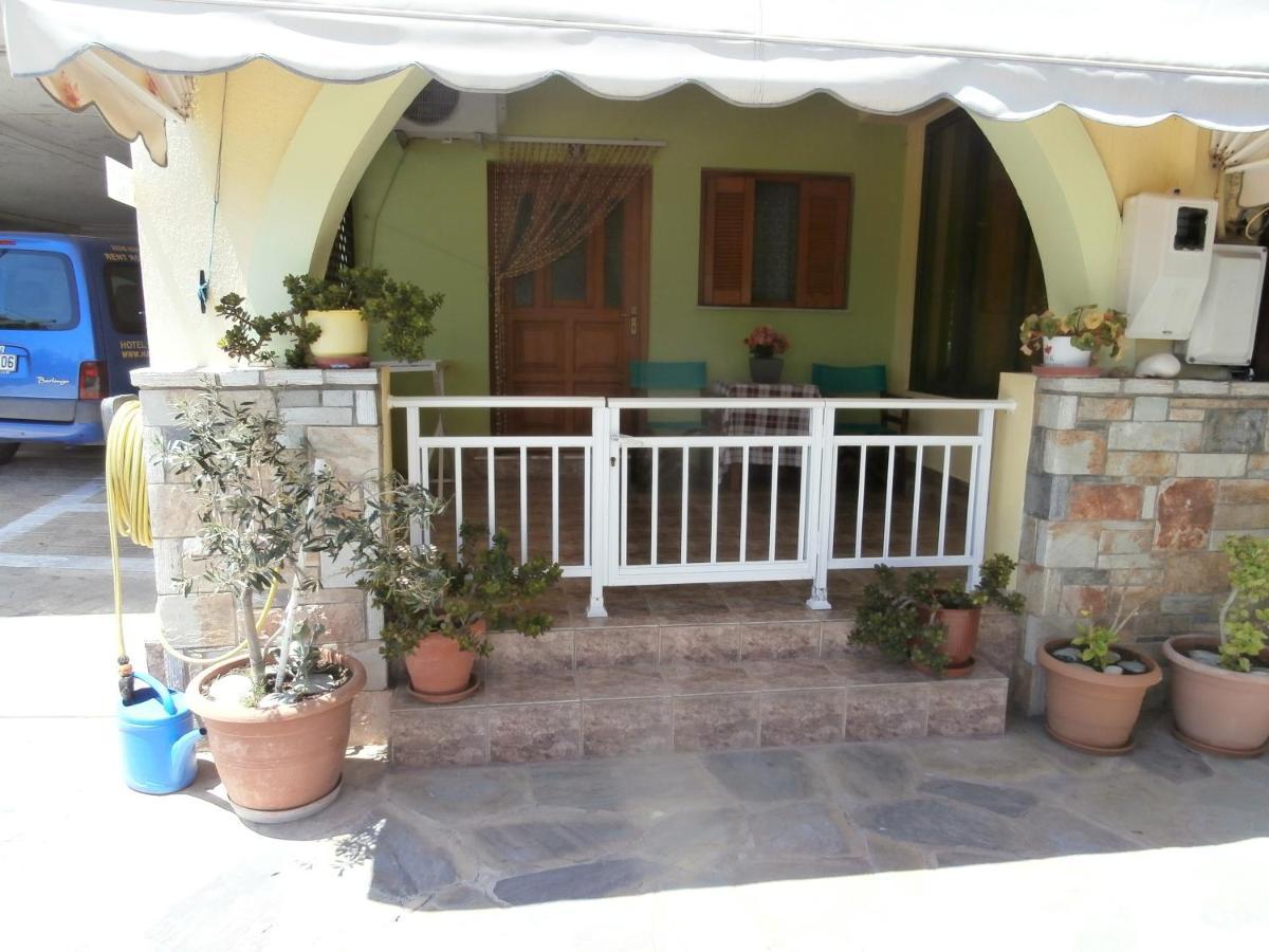 Haravgi Hotel Патитири Экстерьер фото