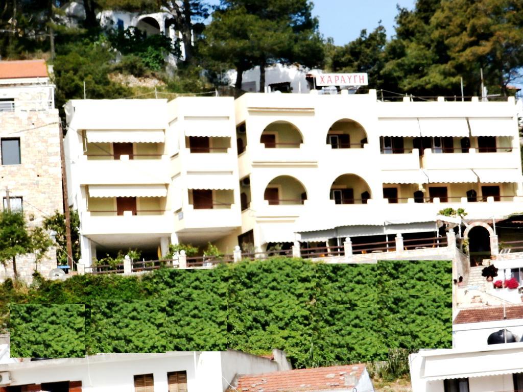 Haravgi Hotel Патитири Экстерьер фото